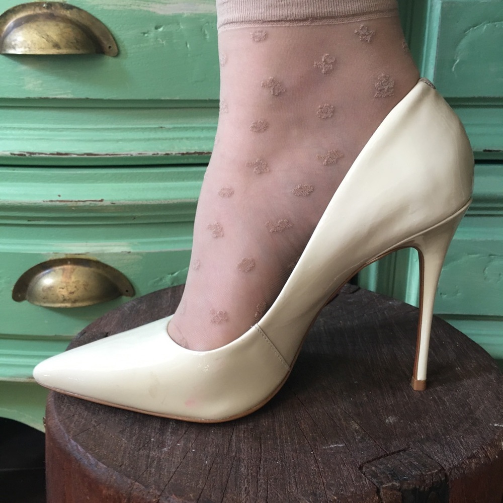 L’intervalle Cream leather Stilettos.